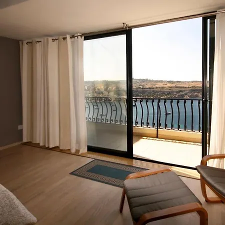 Penthouse In St Paul's Bay Malta With Views *