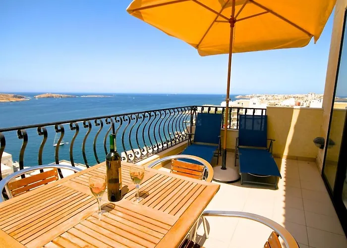 Penthouse In Malta With Views Διαμέρισμα *