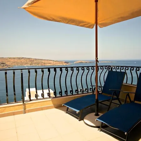 Penthouse In Malta With Views דירה