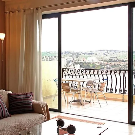 Penthouse In Malta With Views דירה *